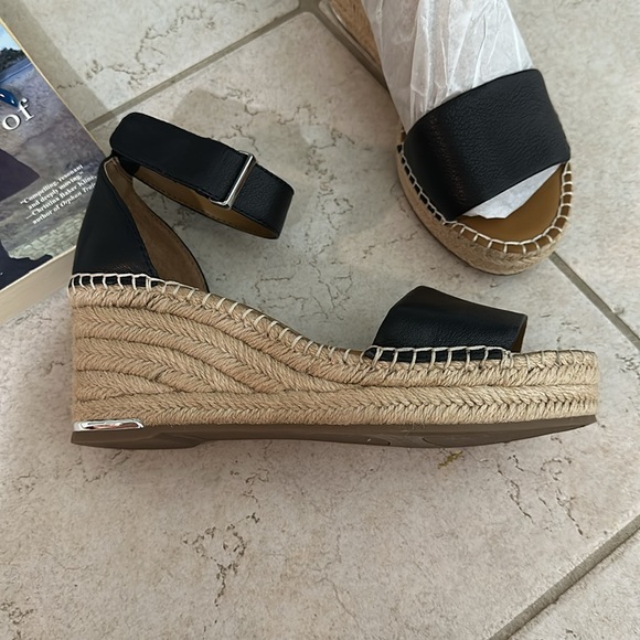 NWT Espadrille wedge sandals - Picture 2 of 4